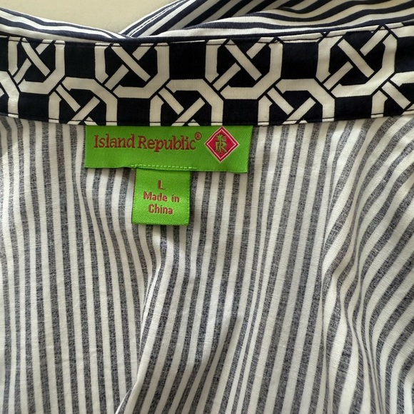 Island Republic Blue and White Striped Button-Up Shirt. Size L - Picture 3 of 5